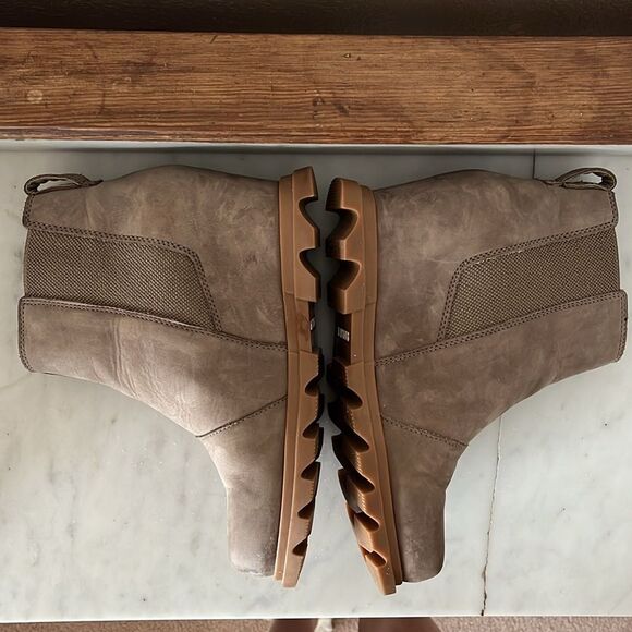 Sorel Joan of Arctic™ Wedge III Chelsea Booties - Picture 5 of 11